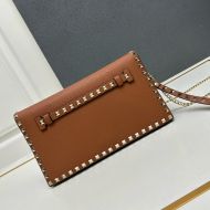 Valentino Large Rockstud Wristlet Clutch with Chain In Grainy Calfskin Brown