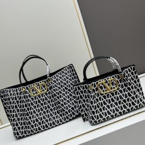 Valentino VLogo Signature Shopping Bag with Studs In Toile Iconographe Raffia Black